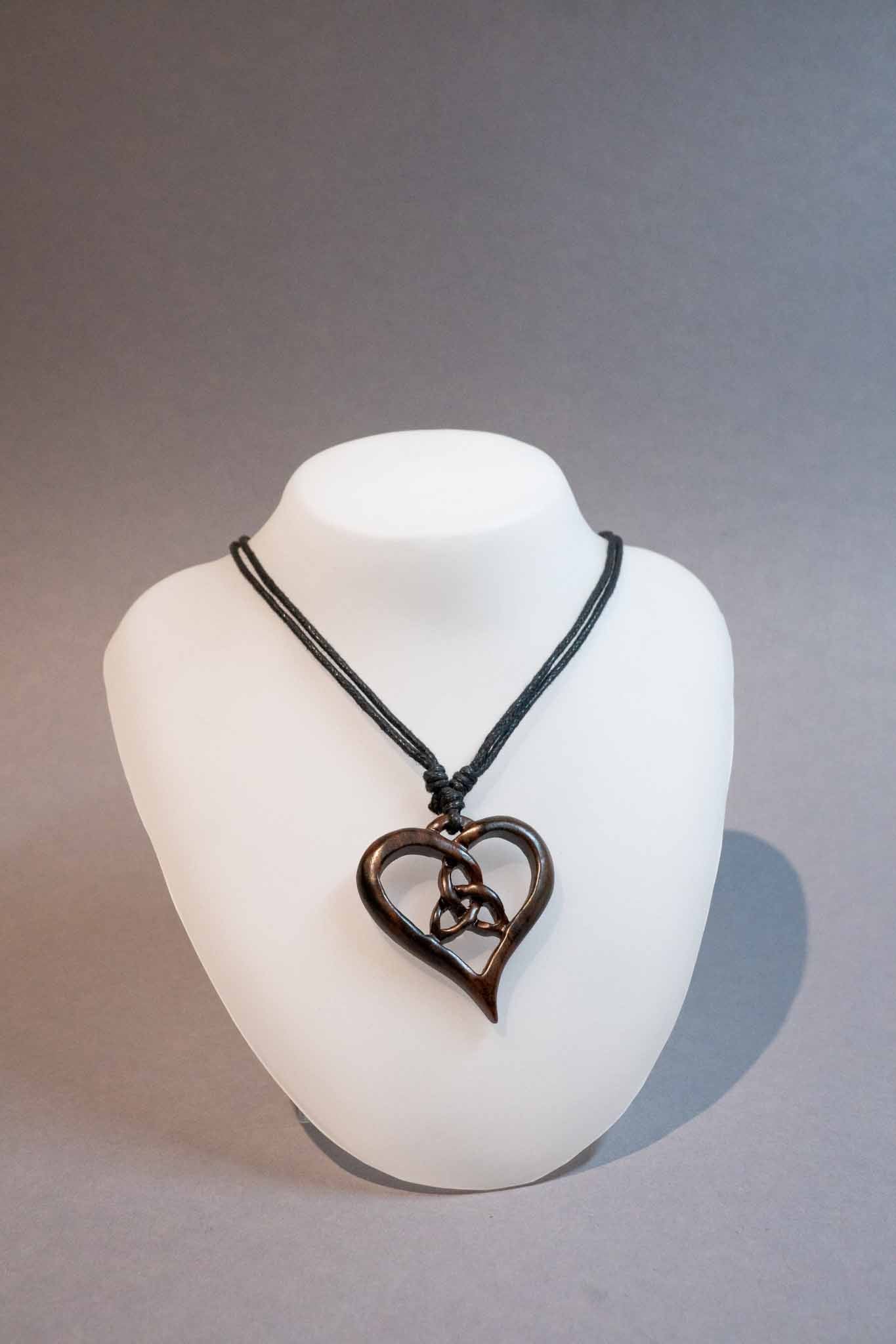 Holzanhaenger Heart of Oneness