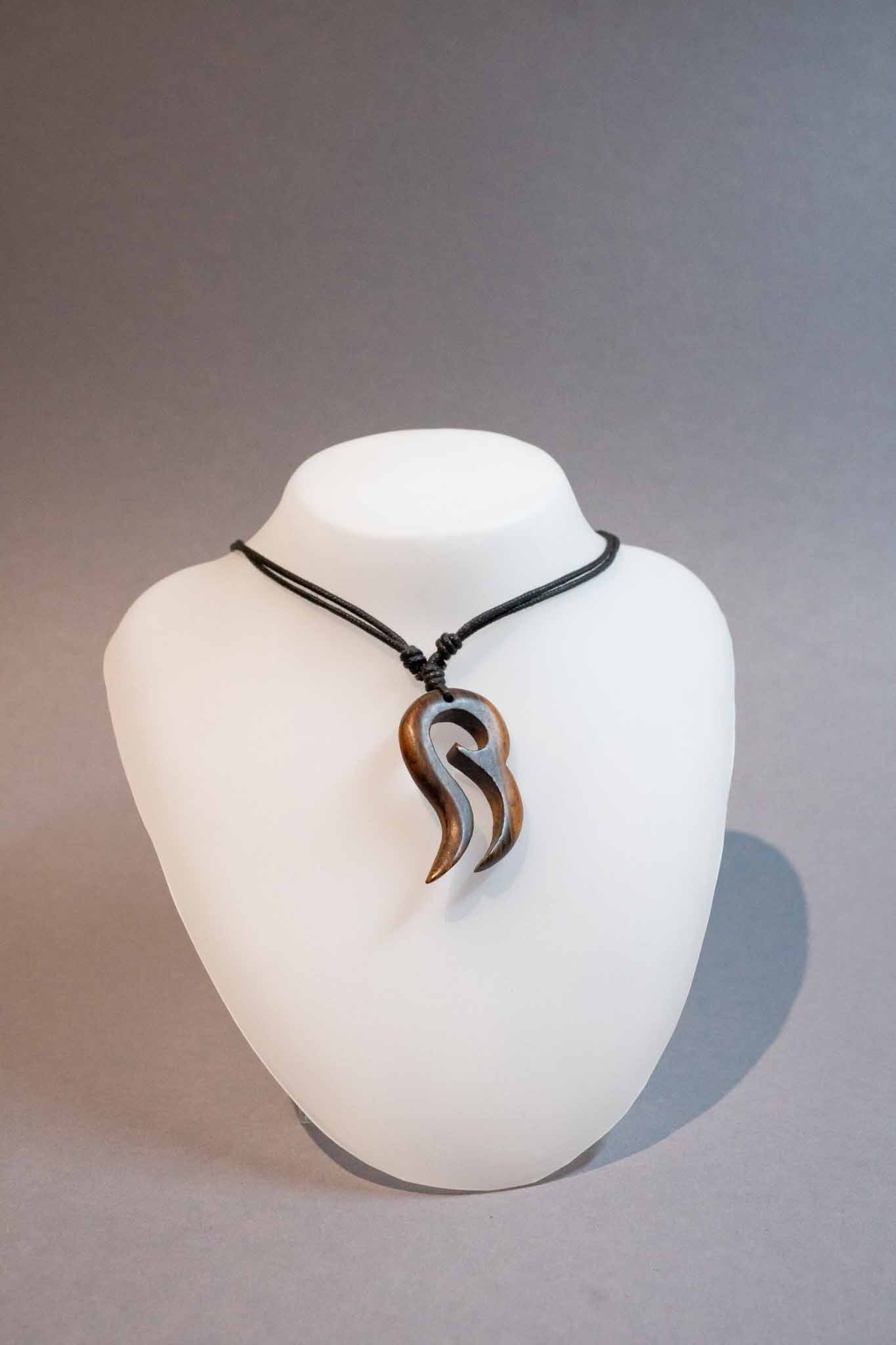 Holzkette braun oder dunkelbraun nach unten offen