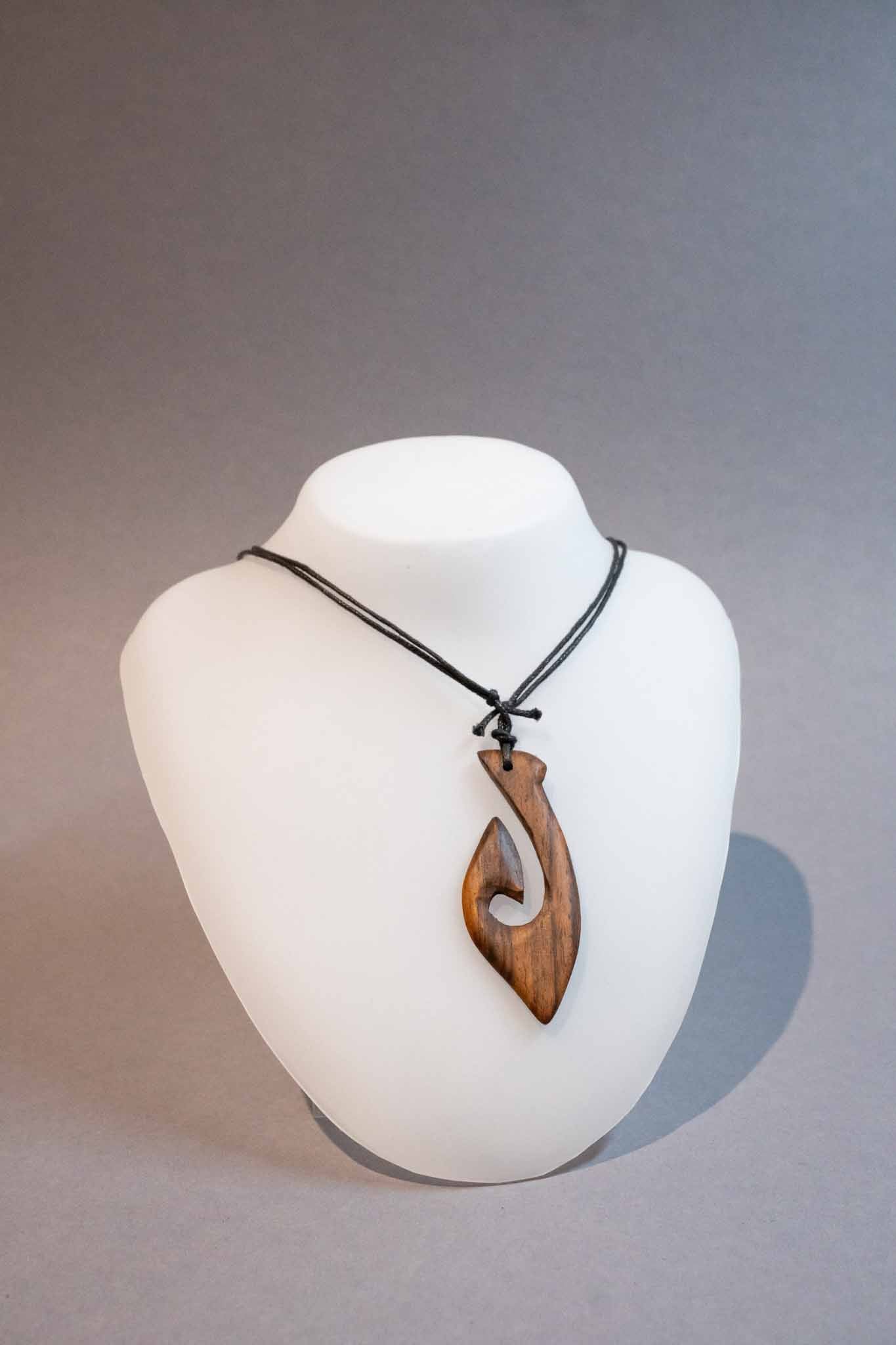 Holzanhaenger brauner Haken