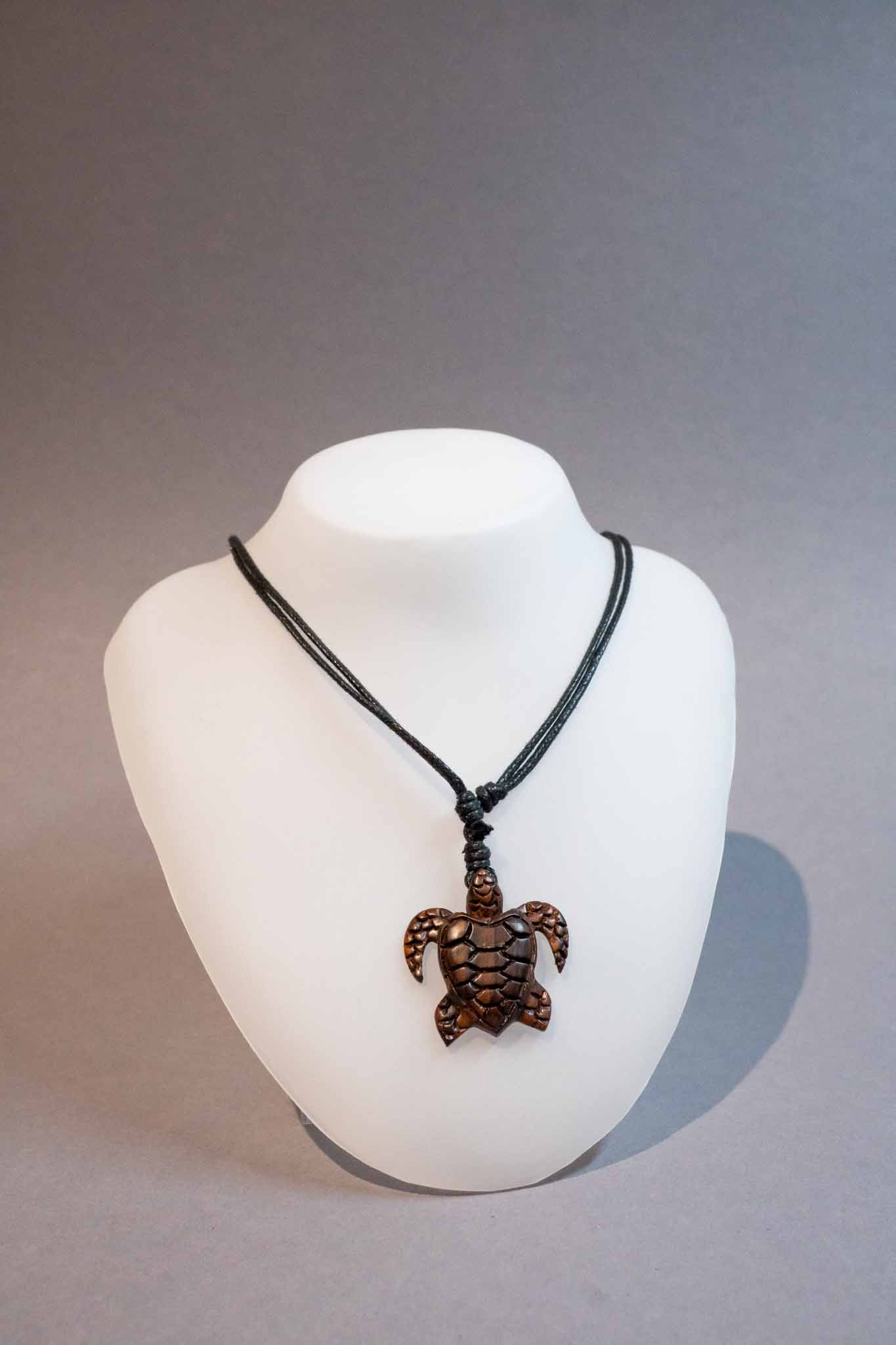 Holzanhaenger Schildkroete dunkel