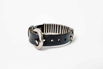 Lederarmband mit silbernem Kettenmuster – Handgefertigt, Ritterkette oder filigran, verstellbar