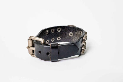 Lederarmband – Indianer-Symbole, verstellbar – Schwarz/Silber, handgefertigt aus Peru